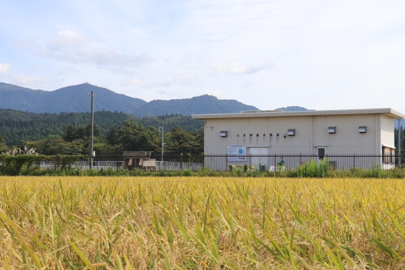 小月野揚水機場と虹